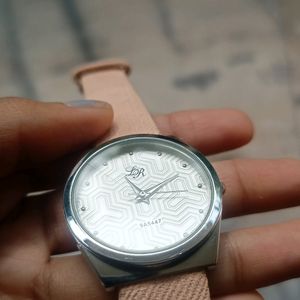 Girls Watch