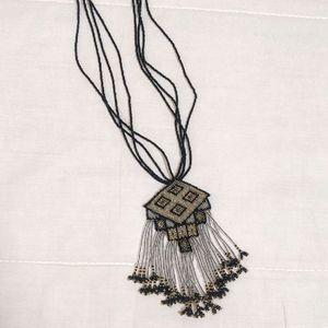 Tribes India Handmade Veaded Neckpiece