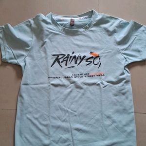 I Am Selling This Because Of Short T Shirt