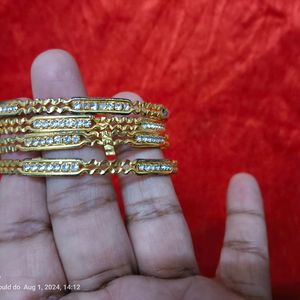 Beautiful Gold  Bangle Set Of 4