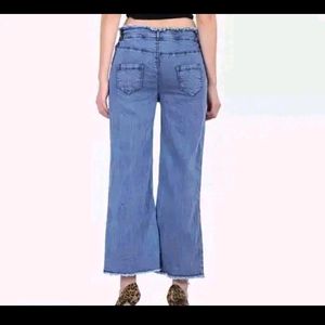 Women Cargo Blue Jeans..