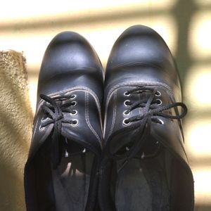 Black School Shoes Size 8No.