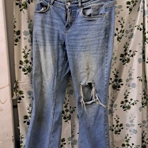 Price Drop🚩Flared Ripped Jeans