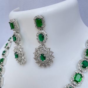 👸AD Necklace With Mangtika & Earrings