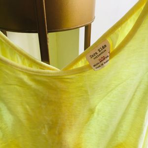 ZARA Brand back Patterned Lemon Yello Tank Top.