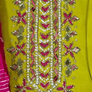 Kurti Set With Dupatta