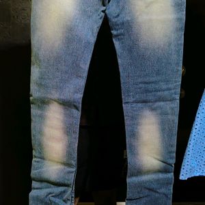 Waist - 34, Wrangler Jeans In Very Good Condition. Buy Now!!