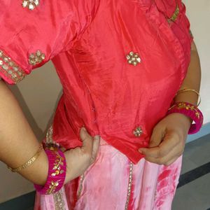 Beautiful 😍 Pink Lehenga Choli & Dupatta 💓