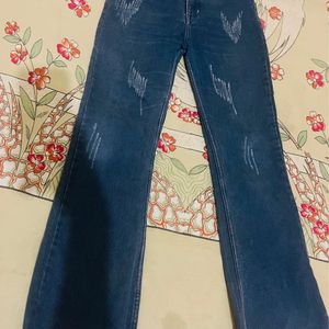 Stretchable Bell Bottom Jeans 🕶️