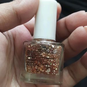 🔴 Price Dropped Zudio Glittery Mini Nail Polish