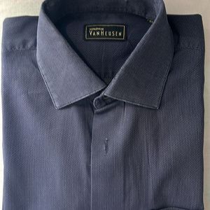 42 Men Van Heusen Blue Full Sleeves Shirt