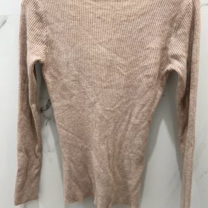 Urbanic Beige Sweater With Neck Detail✨