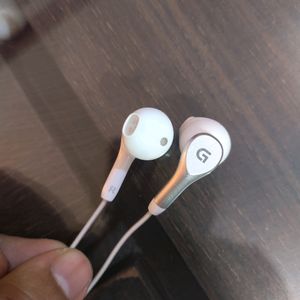 Type C Earphones with Mic - Almost New