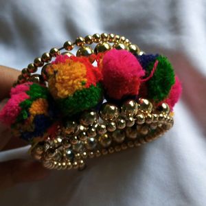 Bracelet pompom