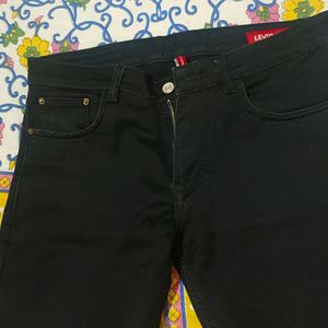 Z Black Colour Bootcut Jeans