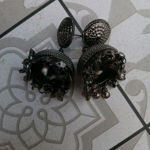 Earrings ,Bangles,Maang Tikka