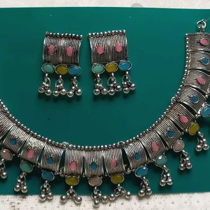 Multi Color NECKLACE