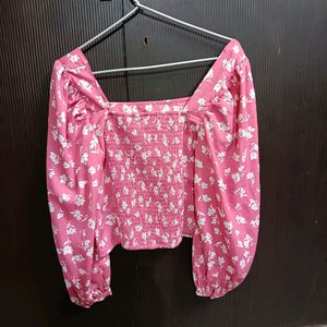 Cute Pink Puffed Sleeves Top