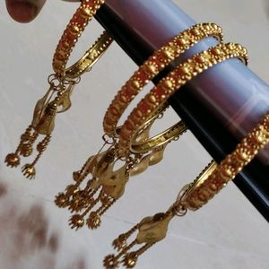 Bangle With Hangings