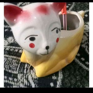 2 Cat Shape Vase Or Planter