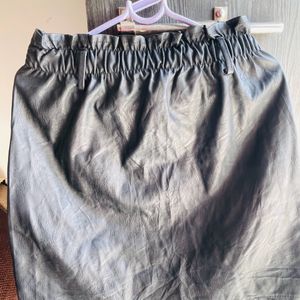 Leather/polyster Short Black Skirt