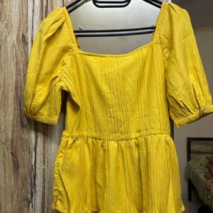 Yello Puffed Sleeves Peplum Top