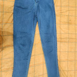 BLUE SKINNY DENIM