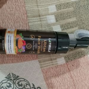 Vitamin C Face Wash Brand New