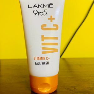 Lakme 9 To 5 - Vitamin C Facewash (Mini)