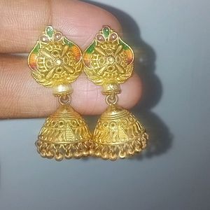 Earings