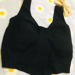 Am Selling A Black Crop Top