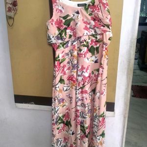 NEW FLORAL BEACH DRESS