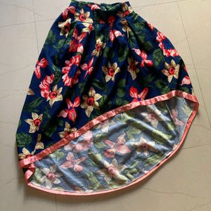 FLORAL ABOVE KNEE SKIRT