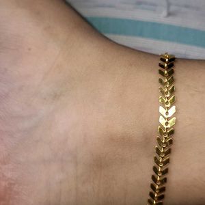 Gold-plated Leaf Design Anklet✨️