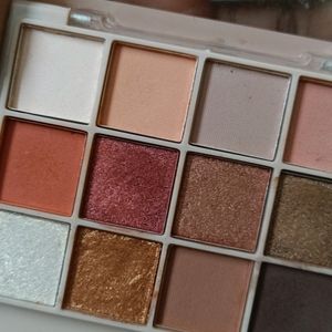 Mars Eyeshadow Palette With 5 Shimmers