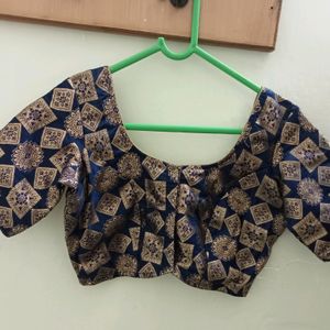 🌹🌹New Navy Blue Blouse