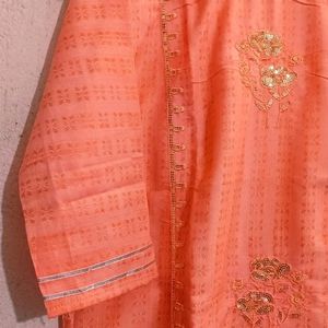 Sohan Bazar Chikankari Fabric Kurti Wow