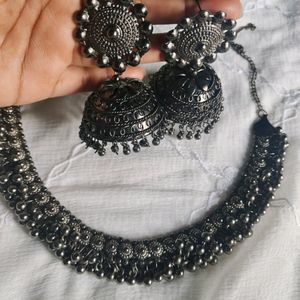 Big Jhumka With Choker Set