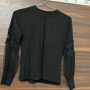 Women Black Puff Sleves Top