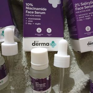 the derma co face serum