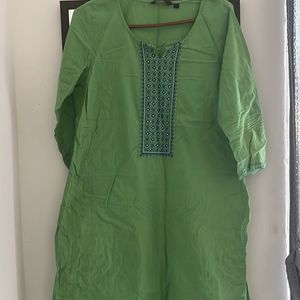 Green Kurti