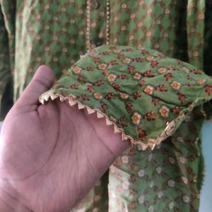 Green Kurti