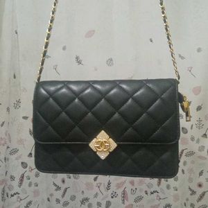 Trendy Black Chanel Style Luxury Slingbag