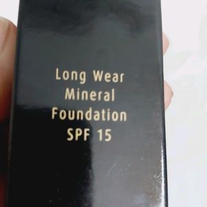 Oriflame Giordani Gold Long Wear Minral Foundation