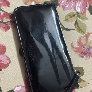 GLOSSY BLACK WALLET