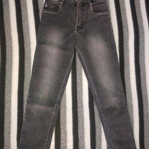 Ripped Designer Jeans 4-6 Years Old