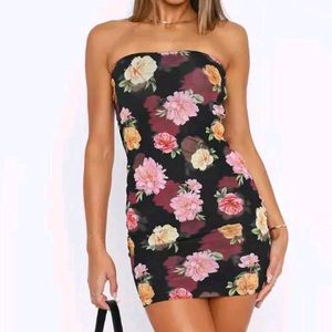 Newme Black Floral Bodycon Dress 👗