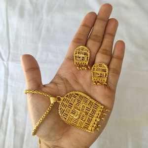 Gold Jewellery Set