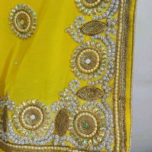 Heavy Wedding Saree With Blouse