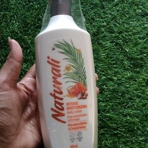 Naturali Intemse Moisturizer Body Lotion